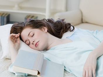 哪种睡姿最容易让人做春梦？